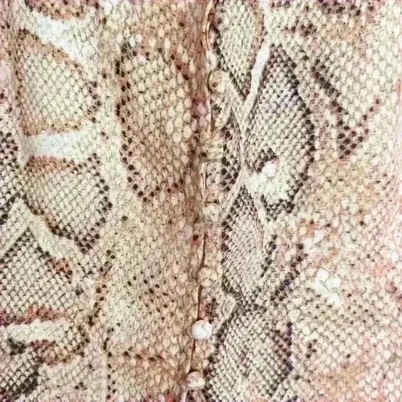 Nwt Guess Sahara Snake Print Crop  Top - Picture 4 of 5